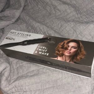 Hot Styling Ionic Brush
